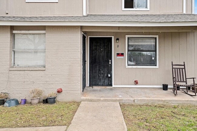 Photo - 8412 Garcreek Cir Unit D