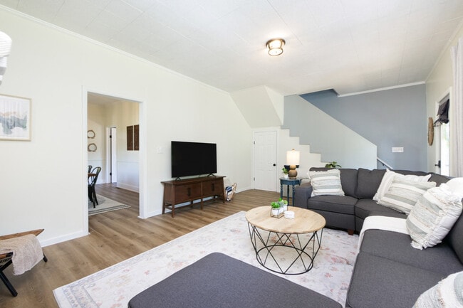 Photo - 729 E State St Unit ID1061034P