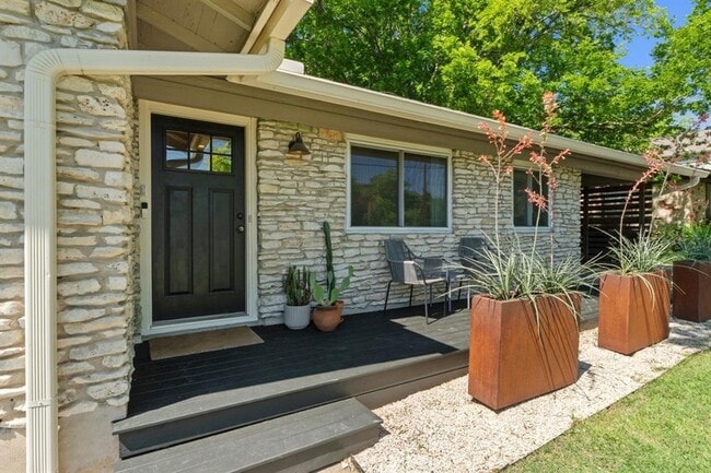 Photo - 3207 Carol Ann Dr