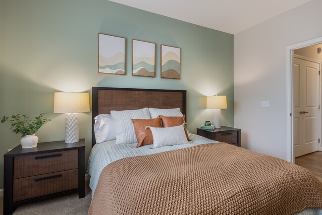 Photo - Hawthorne at Leland