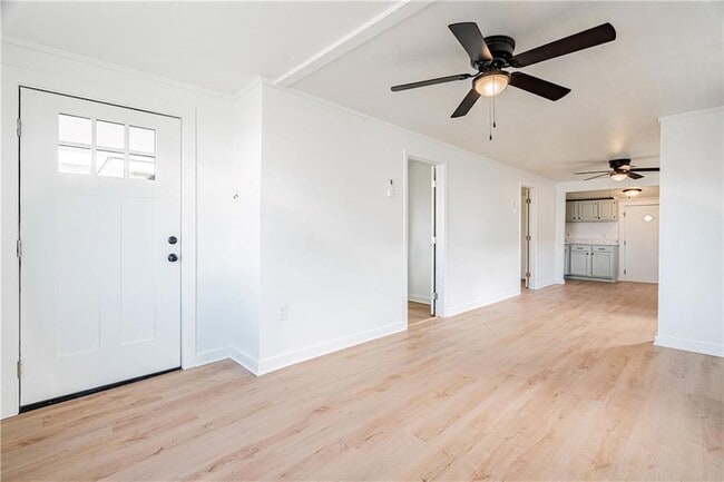 Photo - 805 Ave A
