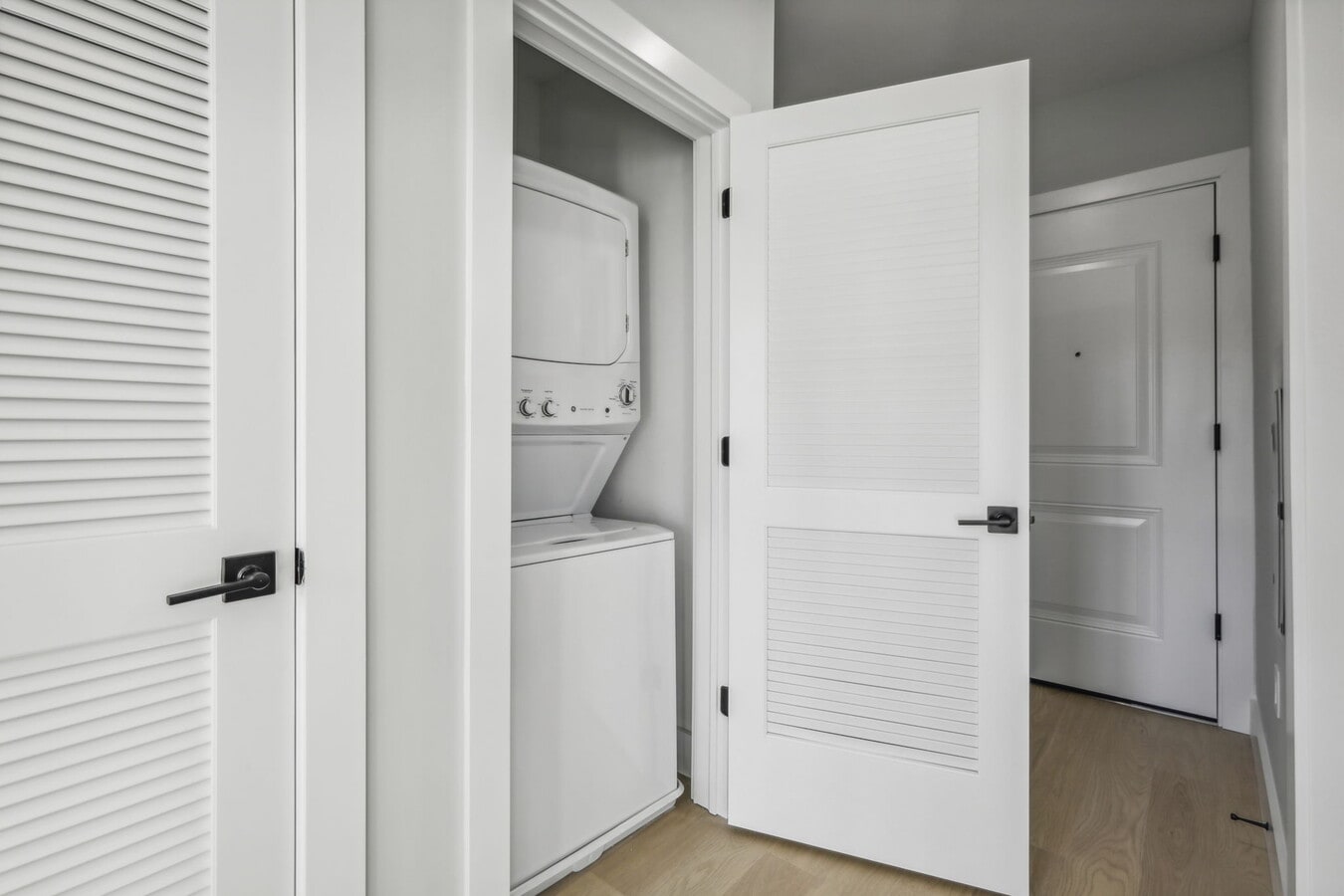 Photo - Olea by Gomes