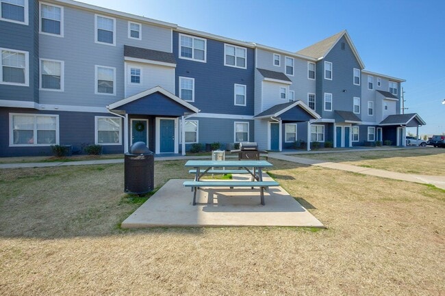 Photo - DISTRICT SIX10