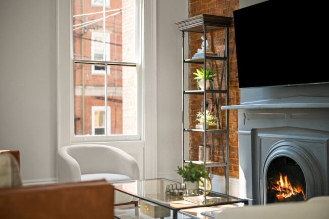 Photo - 516 E 12th St Unit ID1314562P