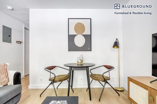 Photo - 227 E 59th St Unit FL2-ID635