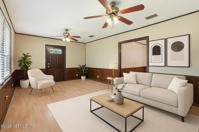 Photo - 1546 River Hills Cir W