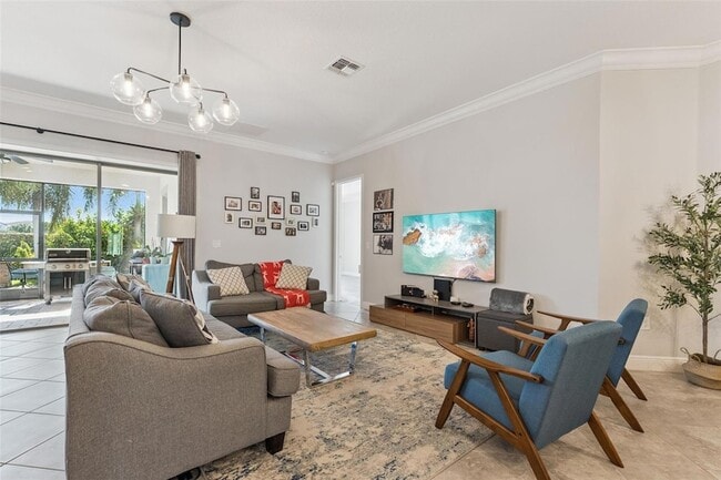 Photo - 10151 Henbury St