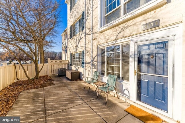 Photo - 1417 N Van Dorn St Unit B