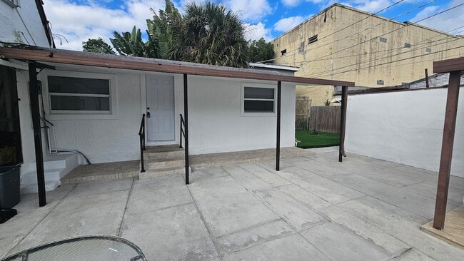 Photo - 425 Ardmore Rd