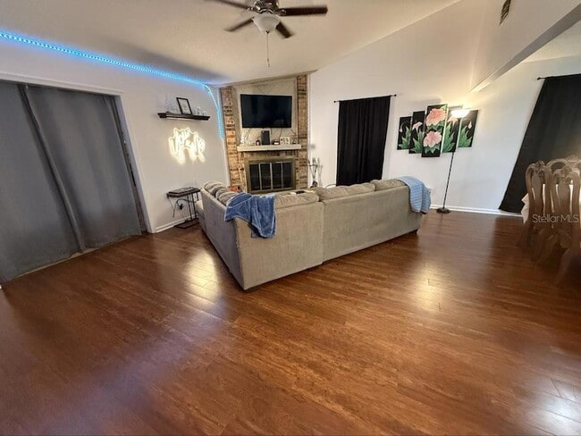 Photo - 35058 Whispering Oaks Blvd
