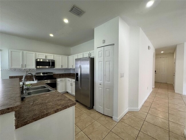 Photo - 2356 NE 3rd Ct