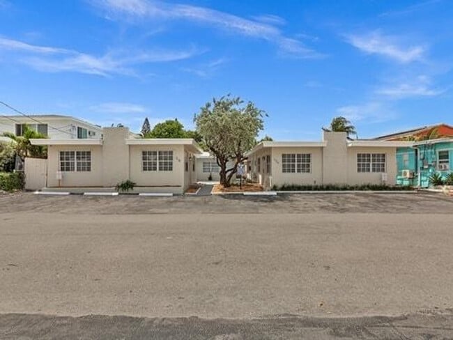 Photo - 320 Walnut St Unit ID1272070P