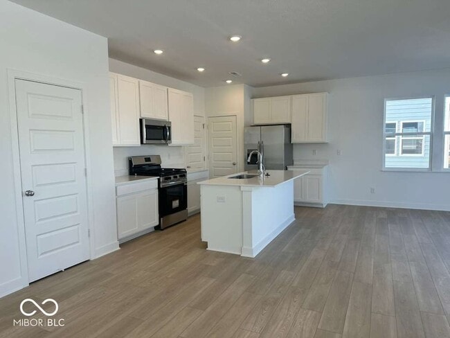 Photo - 820 Hardin Pl