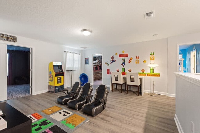 Building Photo - 1422 Thunderbird Rd Unit ID1038607P