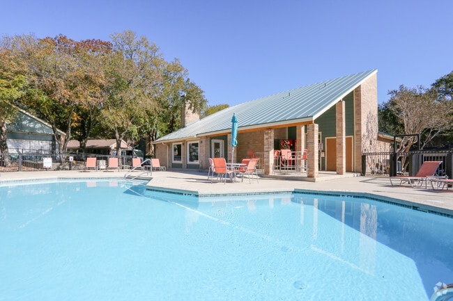 Photo - Kenton Place Apartments