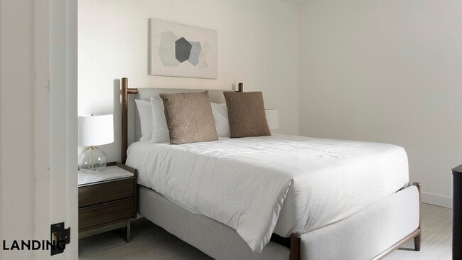 Photo - 1007 S Mint St Unit 713