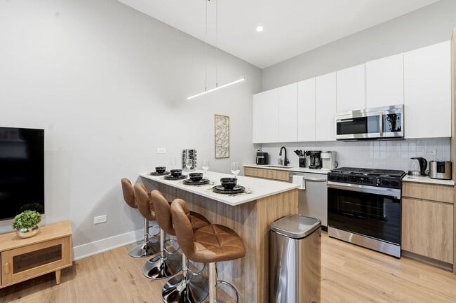 Photo - 6044 N Winthrop Ave Unit SI ID1377801P