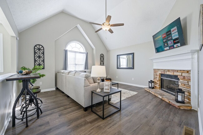 Building Photo - 126 Manning Mill Rd Unit ID1234823P