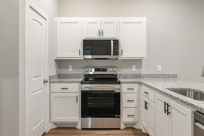 Photo - 2703 Baron Ave