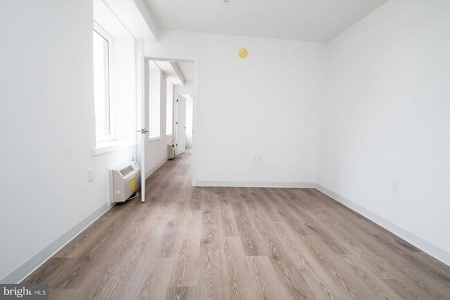 Photo - 5850 N 13th St Unit 102