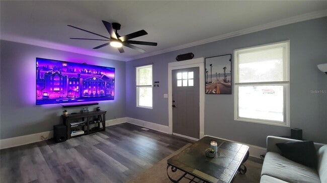 Photo - 135 S Stone St