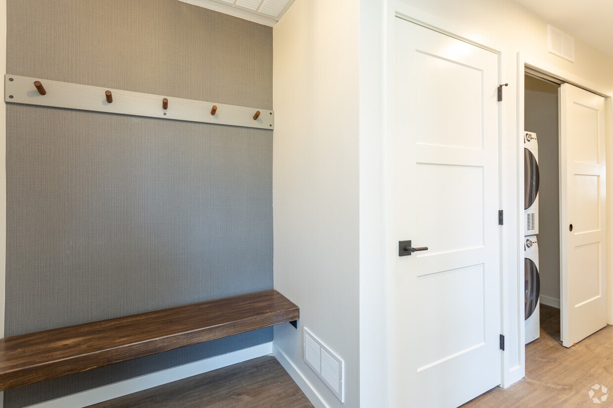 Floor Plan - T-121| Two Bed | Piazza View |