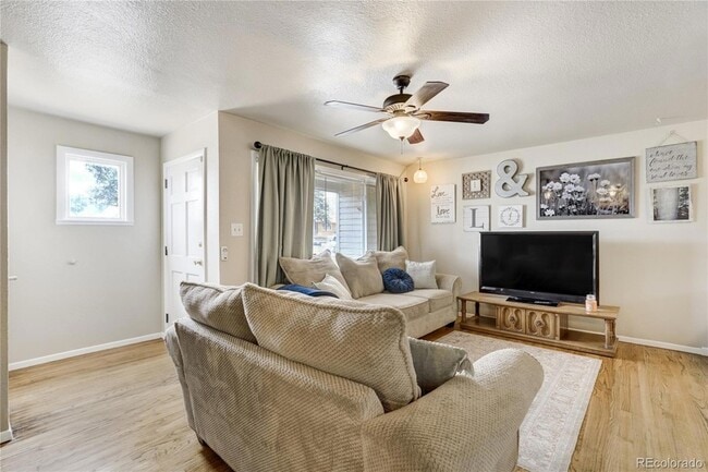 Photo - 257 Sherri Dr