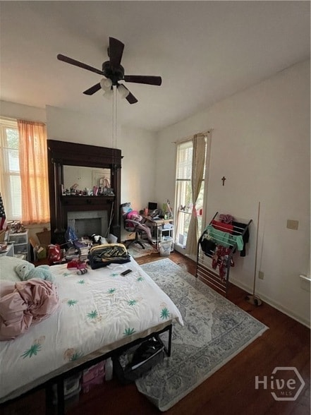 Photo - 219 E Taylor St