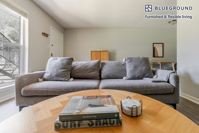 Photo - 1230 E 38th 1/2 St Unit FL1-ID305