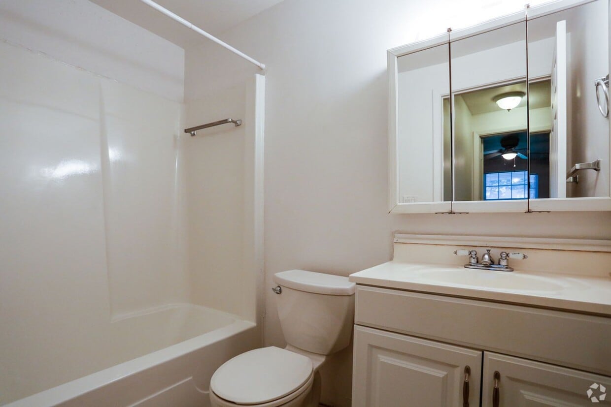 Floor Plan - One-Bedroom - Standard - Ground Floor