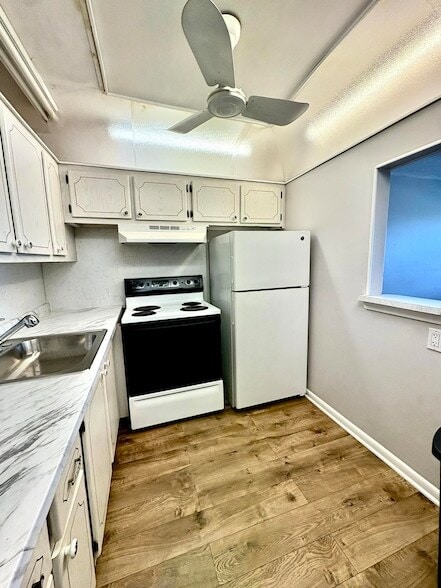 Photo - 372 Camden P