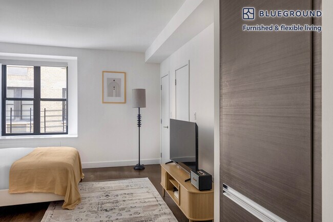 Photo - 666 W End Ave Unit FL12-ID1960