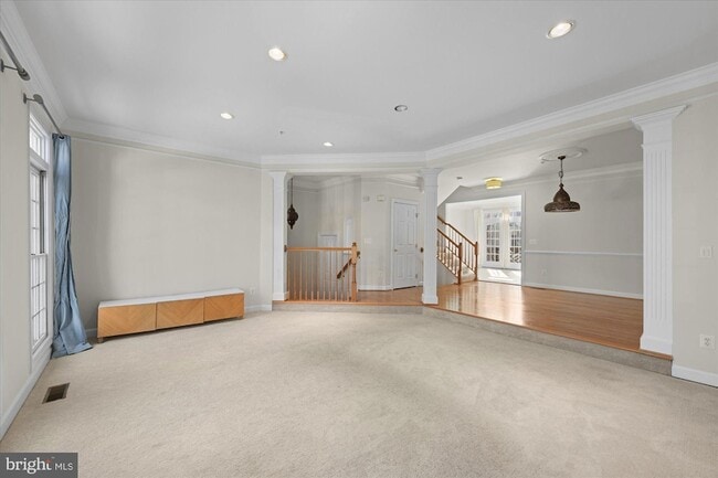 Photo - 4908 Waple Ln