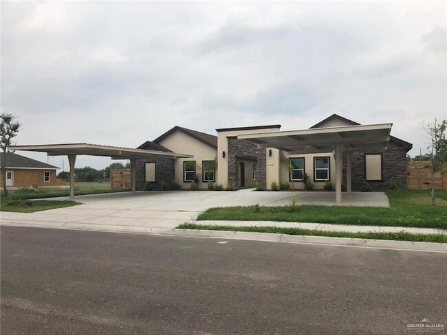 Building Photo - 3904 Valeria St Unit 1