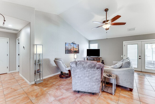 Photo - 4401 E Stanford Ave Unit SI ID1545846P