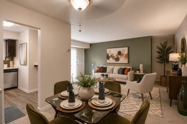 Photo - Lynbrook at Mark Center Apartment Homes