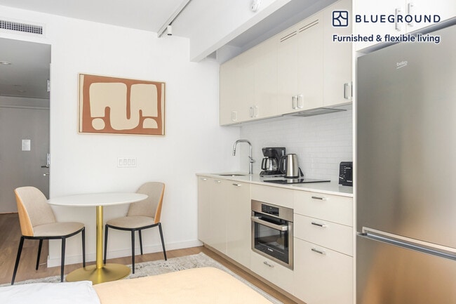 Photo - 266 W 96th St Unit FL5-ID2029