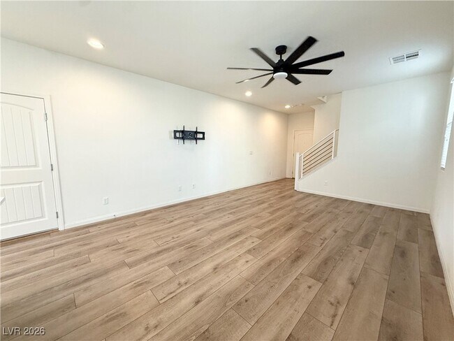 Photo - 5414 Enchanted Rose St