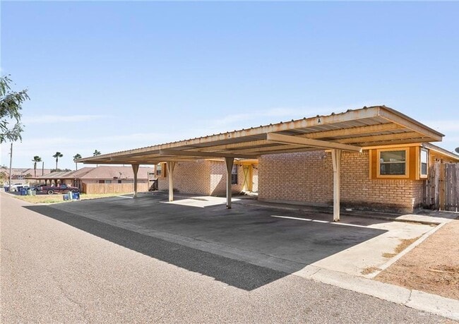 Photo - 405 E 2nd St Unit A