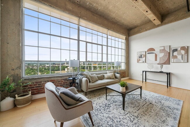 Building Photo - Lofts and Upper Lofts at Canal Walk III