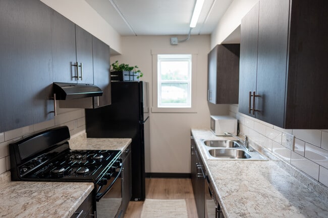 Building Photo - The Ida