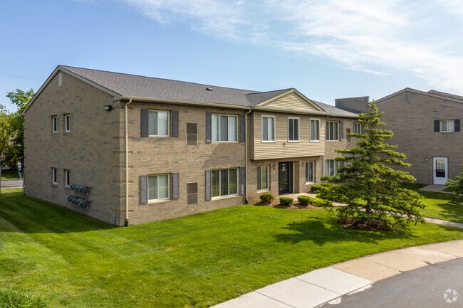 Photo - Woodridge Apartments