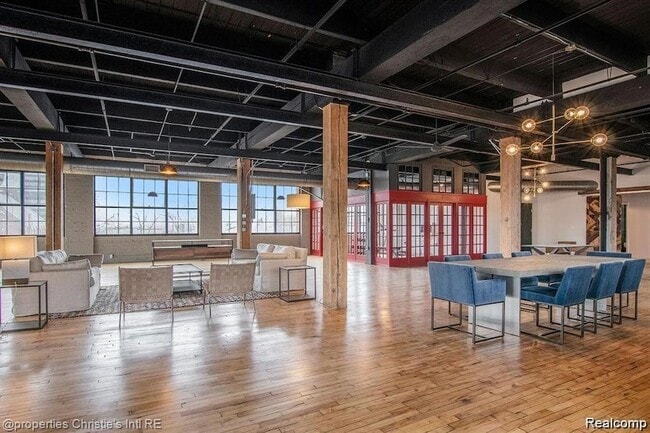 Photo - 1535 Sixth St Unit 5