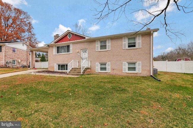 Photo - 6912 Eilerson St