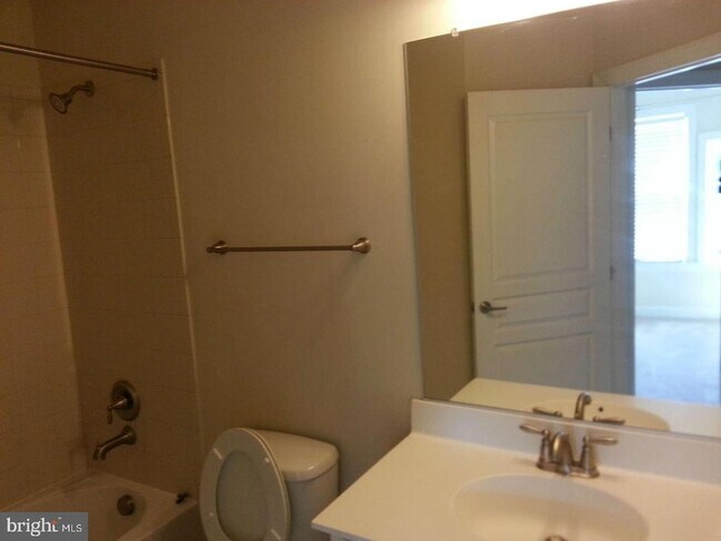 Photo - 9053 McPherson St