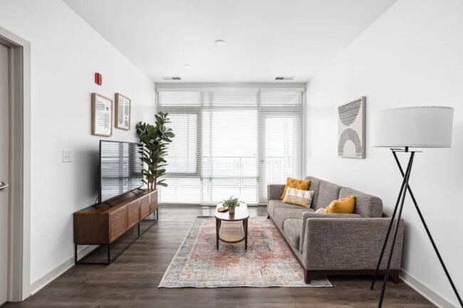 Building Photo - 747 N College Ave Unit ID1014502P