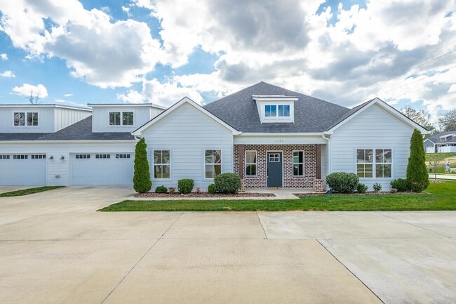 Photo - 3306 Stonecreek Dr