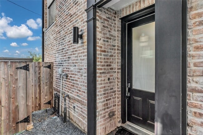 Photo - 4128 Willowbend Blvd