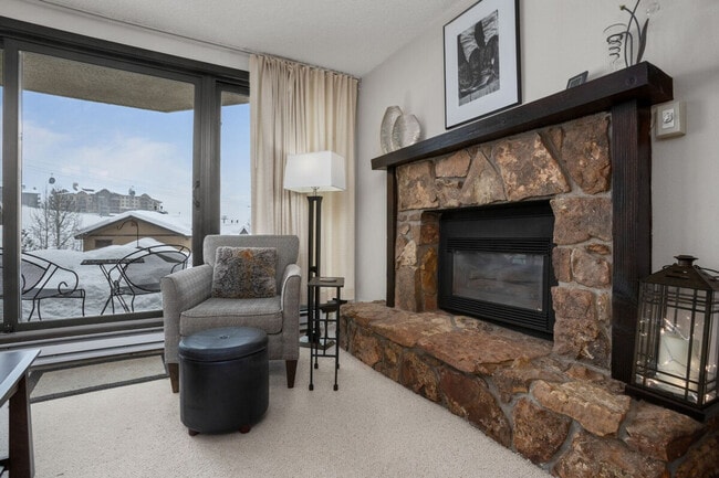 Photo - 2045 Ski Time Square Dr Unit SI ID1564268P