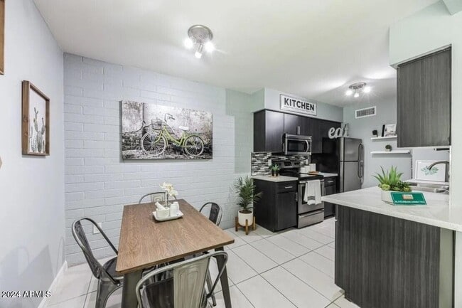 Photo - 1220 N 44th St Unit 1